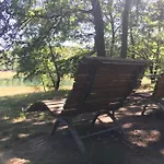 Living .... Mit Grossem Garten . شقة *