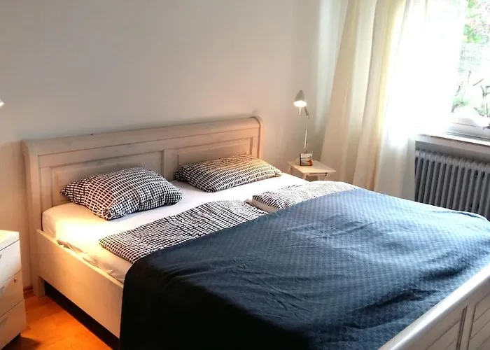 Apartment Living .... Mit Großem Garten .