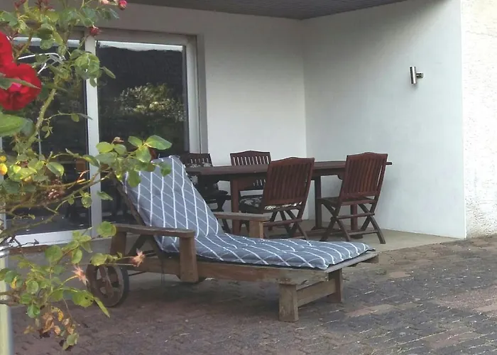 Living .... Mit Grossem Garten . Appartamento *